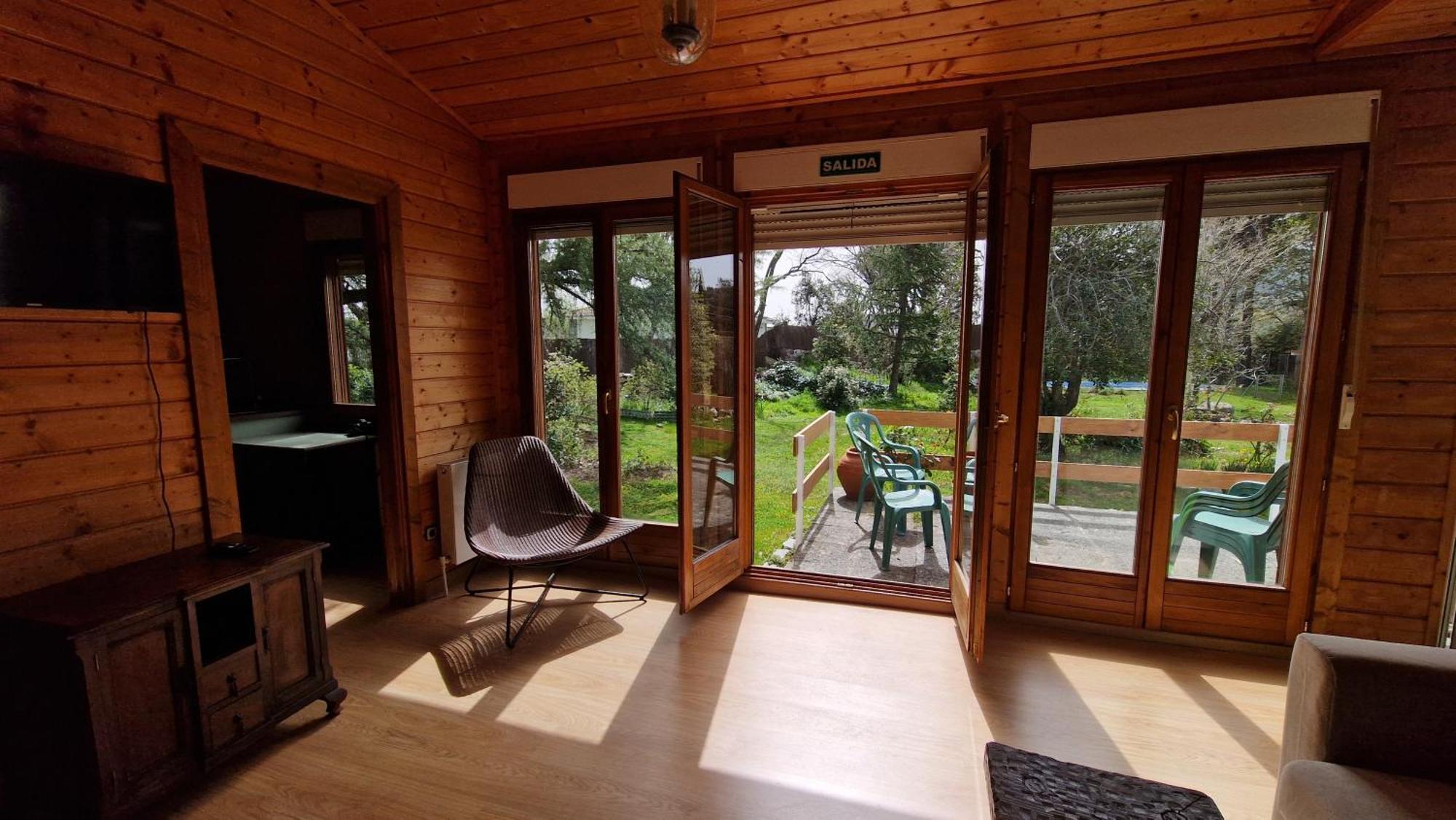 A Leira - Chalet Con Piscina En 베세릴데라시에라 외부 사진
